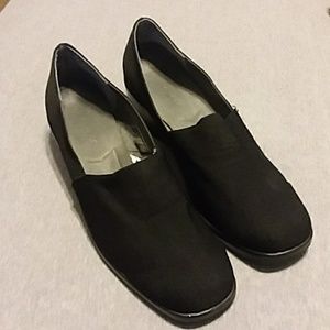 Black aerosoles small wedge